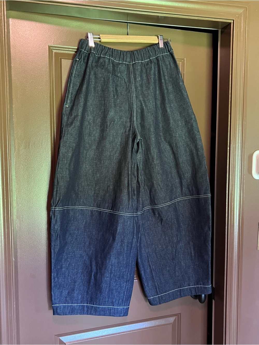 Fabiana Pigna - Wide Leg Dark Denim Pants with Contrast Topstitching